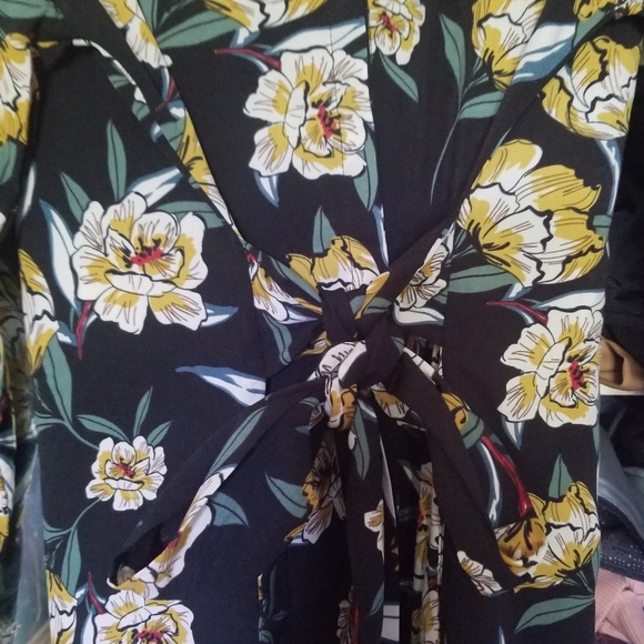 Shirt dress - Picture 10 of 15